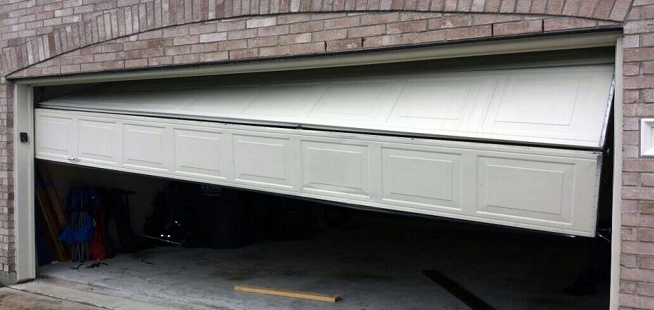 garage door repair Woodstock