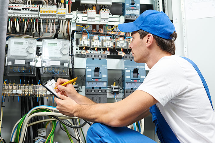 Why Should an Electrician Repair a Loose Electric Outlet Box?