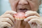 The Benefits & Drawbacks of Dentures